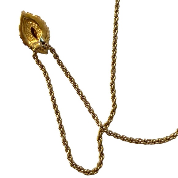 Vintage - CHRISTIAN DIOR Gold Tone Cat Eye Pendant Necklace - Picture 4 of 11